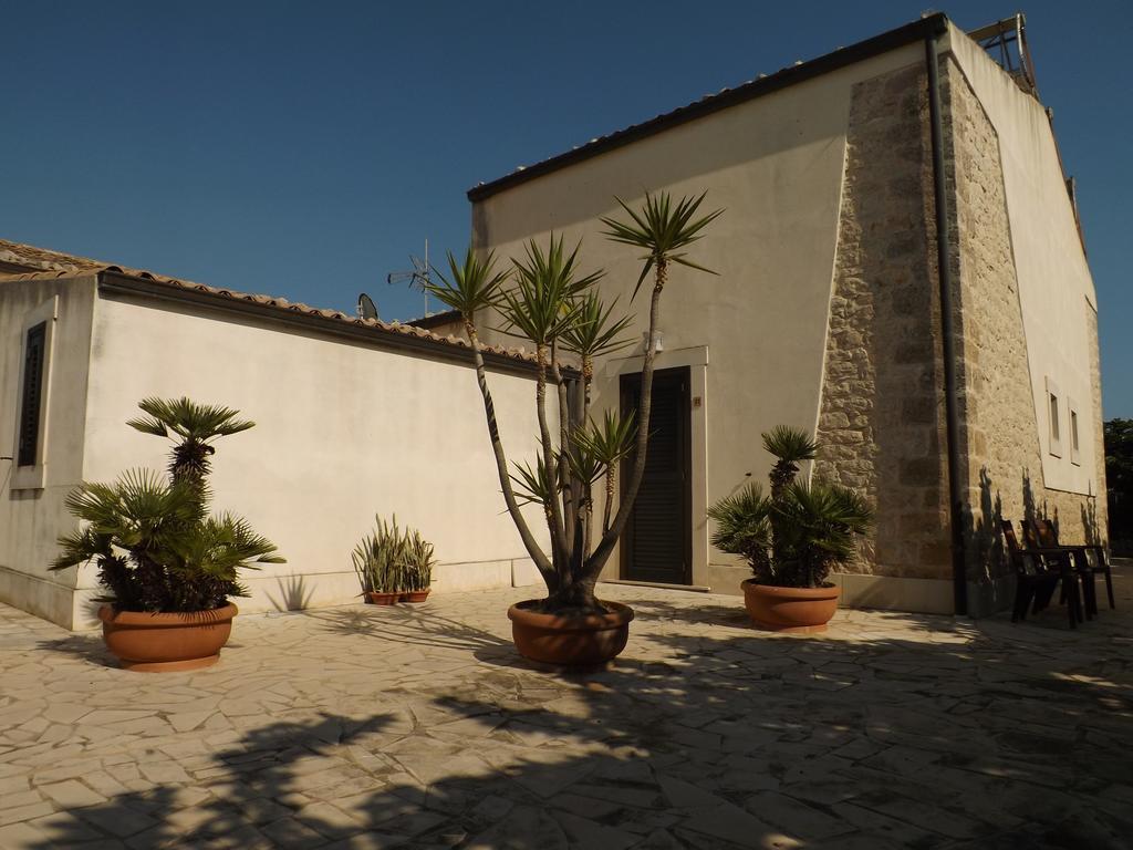 Lebaronie Vila Scicli Exterior foto