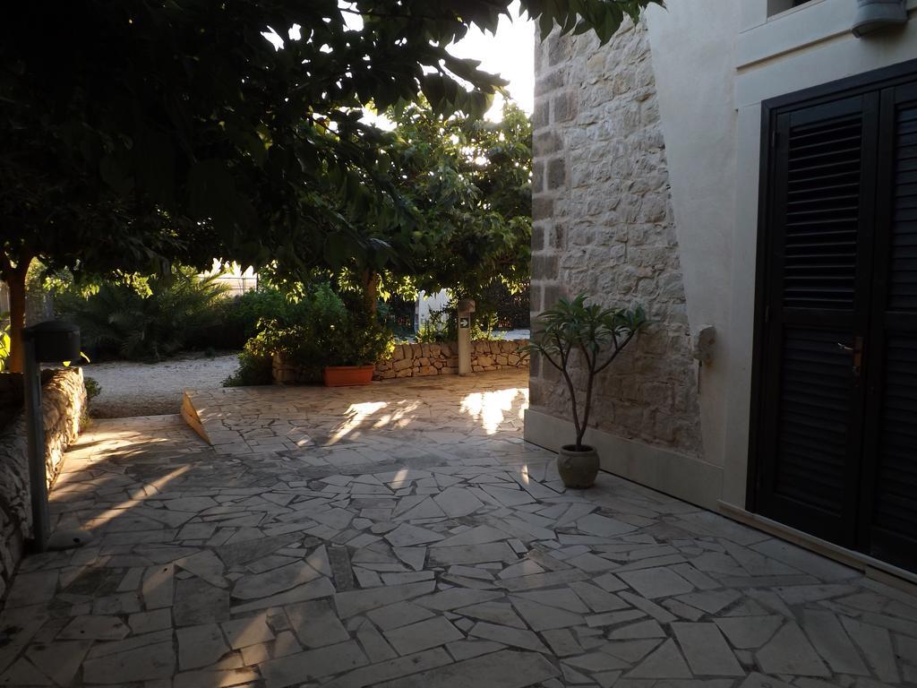 Lebaronie Vila Scicli Exterior foto